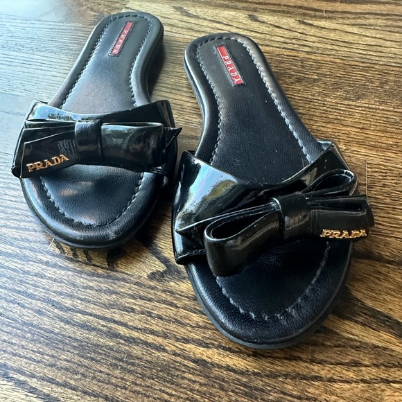 Prada black patent bow flat sandals 7.5 - Picture 11 of 11